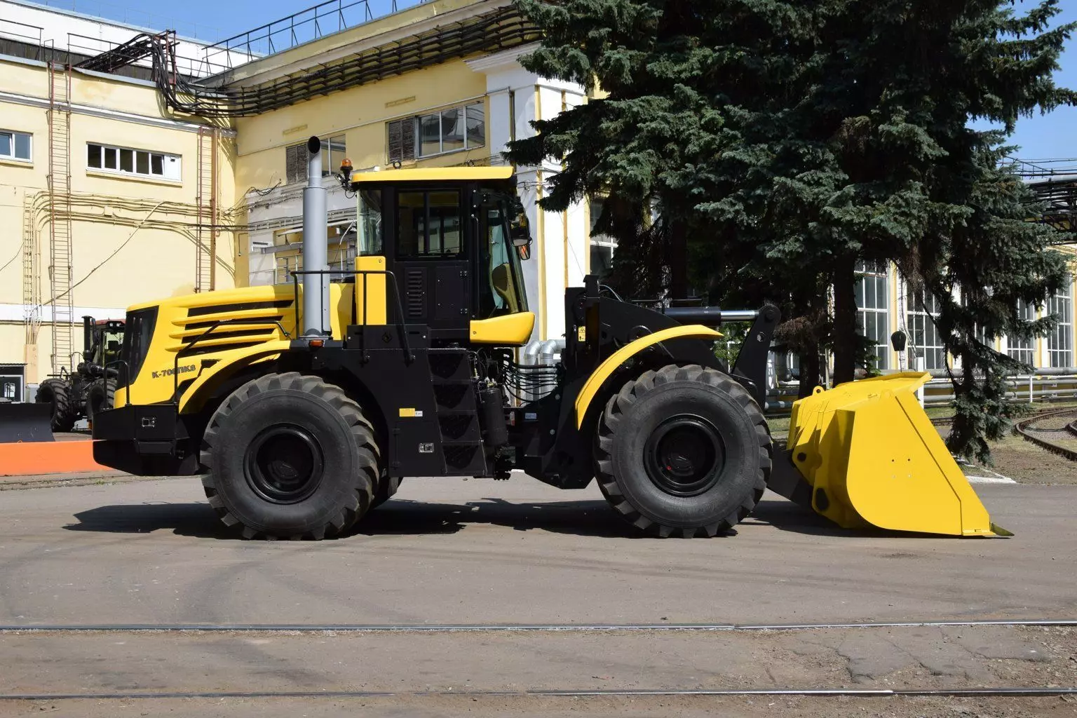 Кировец К-708ПК8